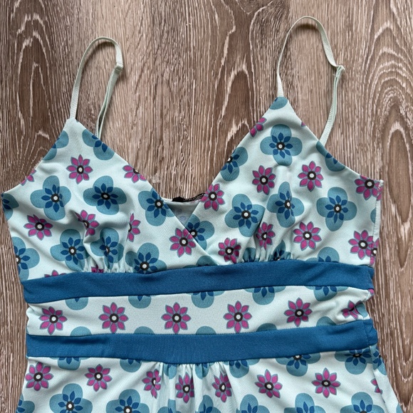 Super Cute Vintage Y2K Guess Jeans Mini Floral Summer Dress Brand: Guess Jeans - Picture 3 of 5